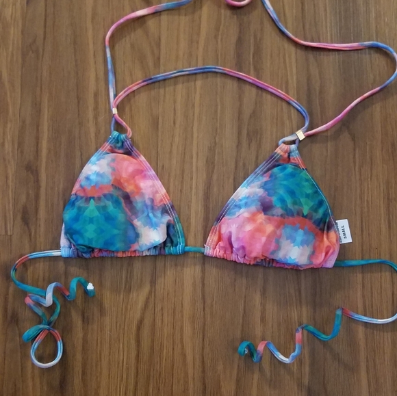 L*space Tie Dye Triangle Bikini Top - Picture 5 of 9